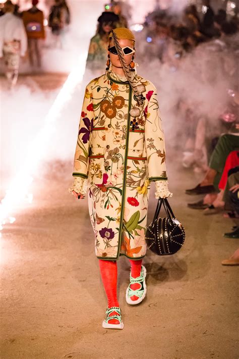 gucci crusie 2019 stream|See the Cruise 2019 collection in motion. .